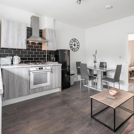 Modern Family Home W/Wi-Fi, Netflix, Self Check-In London Ngoại thất bức ảnh