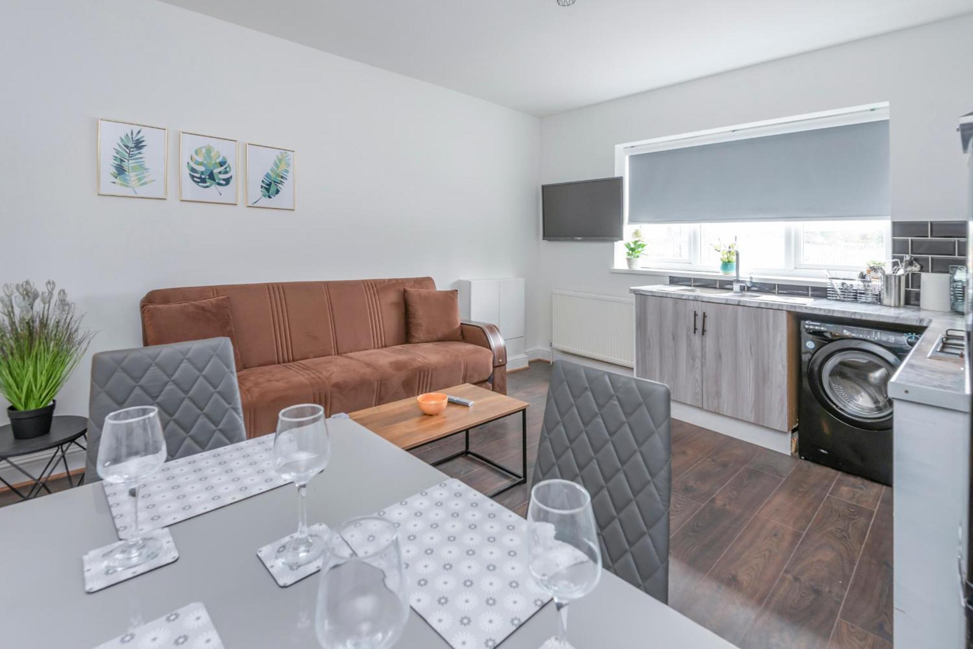 Modern Family Home W/Wi-Fi, Netflix, Self Check-In London Ngoại thất bức ảnh