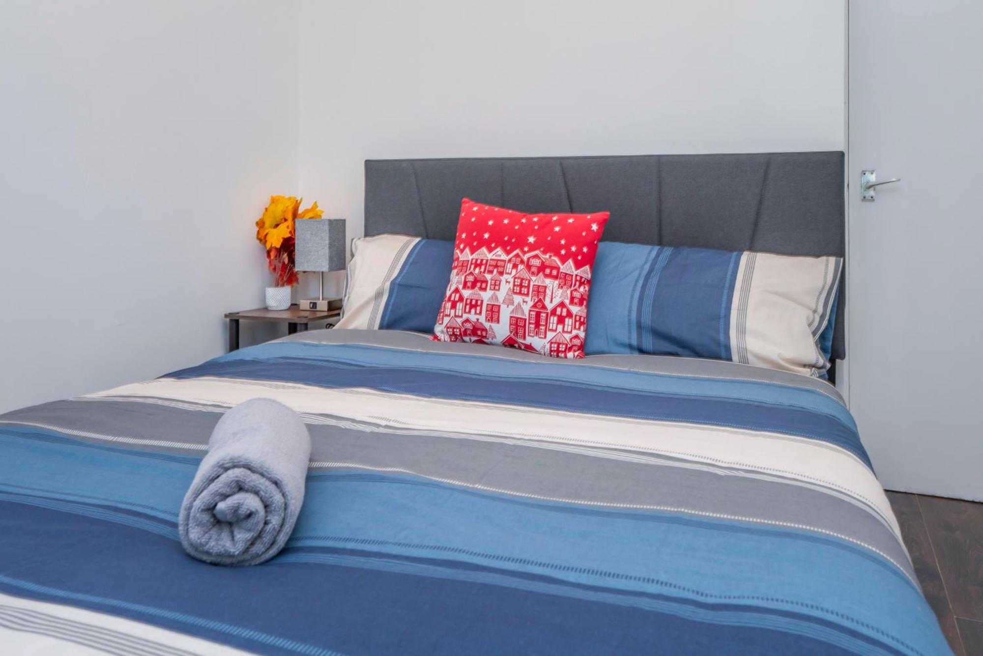 Modern Family Home W/Wi-Fi, Netflix, Self Check-In London Ngoại thất bức ảnh